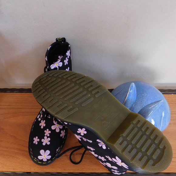 Dr Doc Martens Page Meadow pink cherry blossom floral canvas festival boots NWOT - Picture 13 of 16